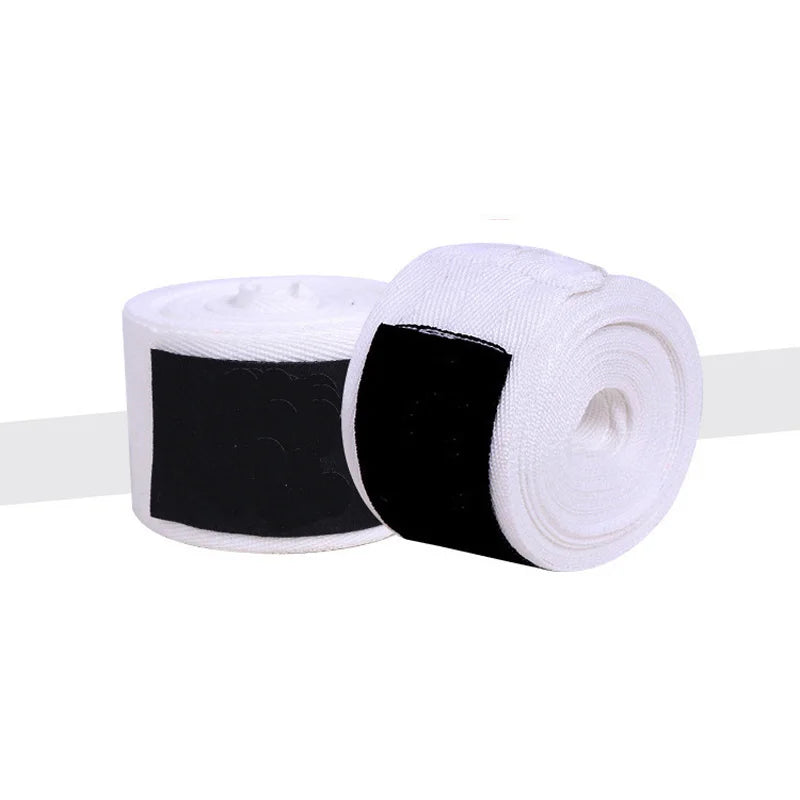 2 rollos de vendas de algodón para boxeo.